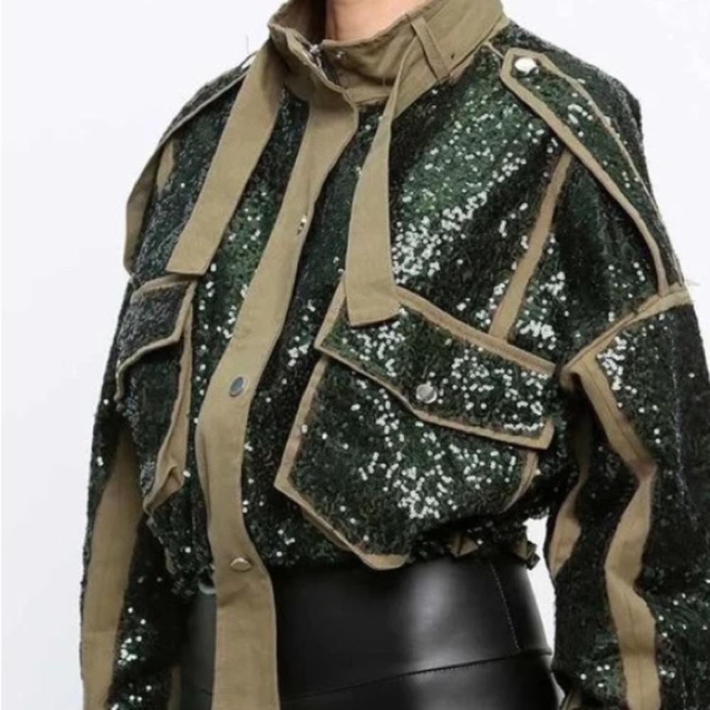 🔥🔥Olive Sequins Crop Jacket BEST SELLER!🔥🔥
